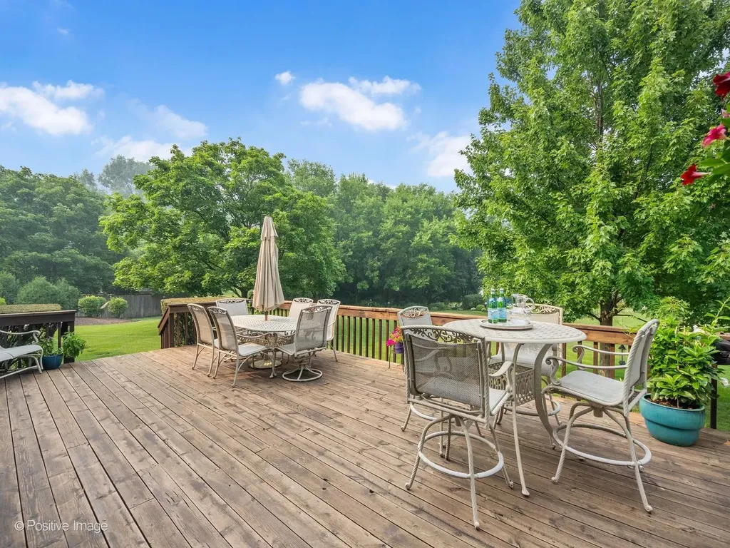6905 Irish Court Darien IL 60561