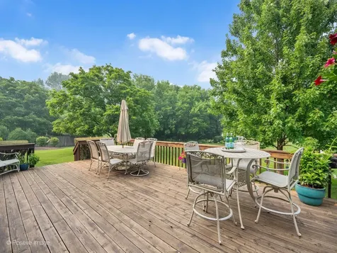 6905 Irish Court Darien IL 60561