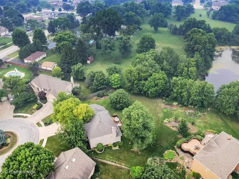 6905 Irish Court Darien IL 60561