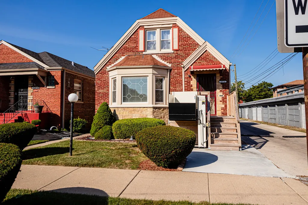 10714 South Eberhart Avenue Chicago IL 60628