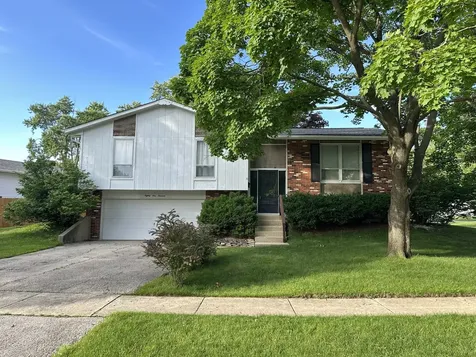 8119 Eastwood Lane Woodridge IL 60517