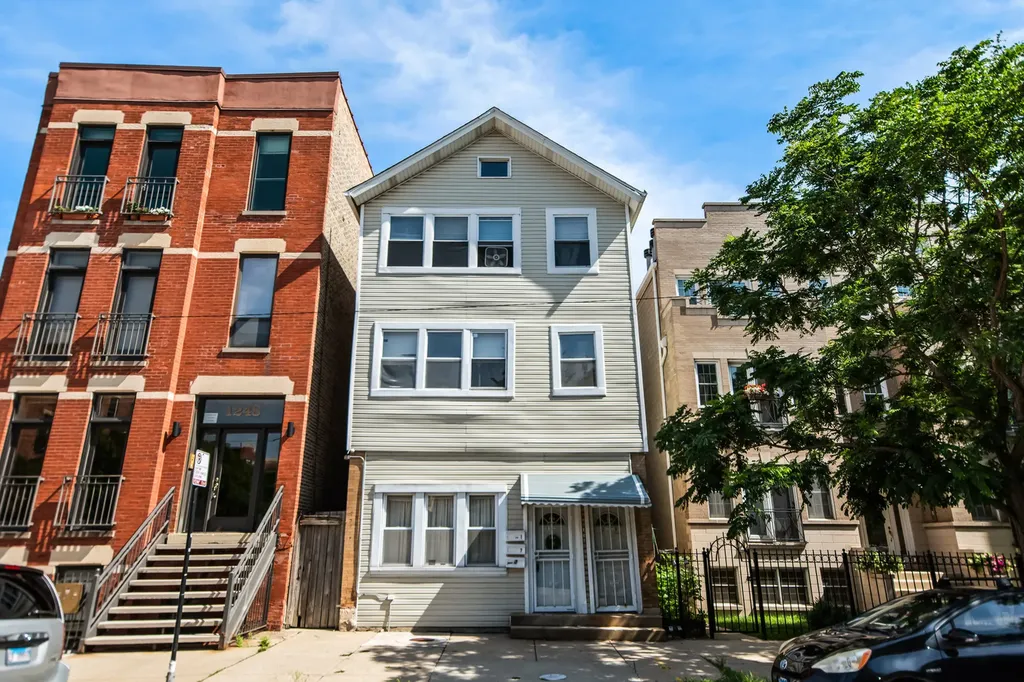 1246 West Ohio Street Chicago IL 60642