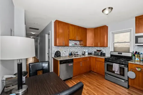 1246 West Ohio Street Chicago IL 60642
