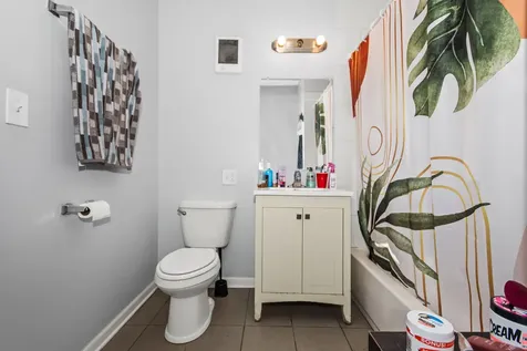 1246 West Ohio Street Chicago IL 60642