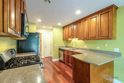 96 Manchester Drive Buffalo Grove IL 60089