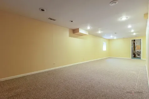 96 Manchester Drive Buffalo Grove IL 60089