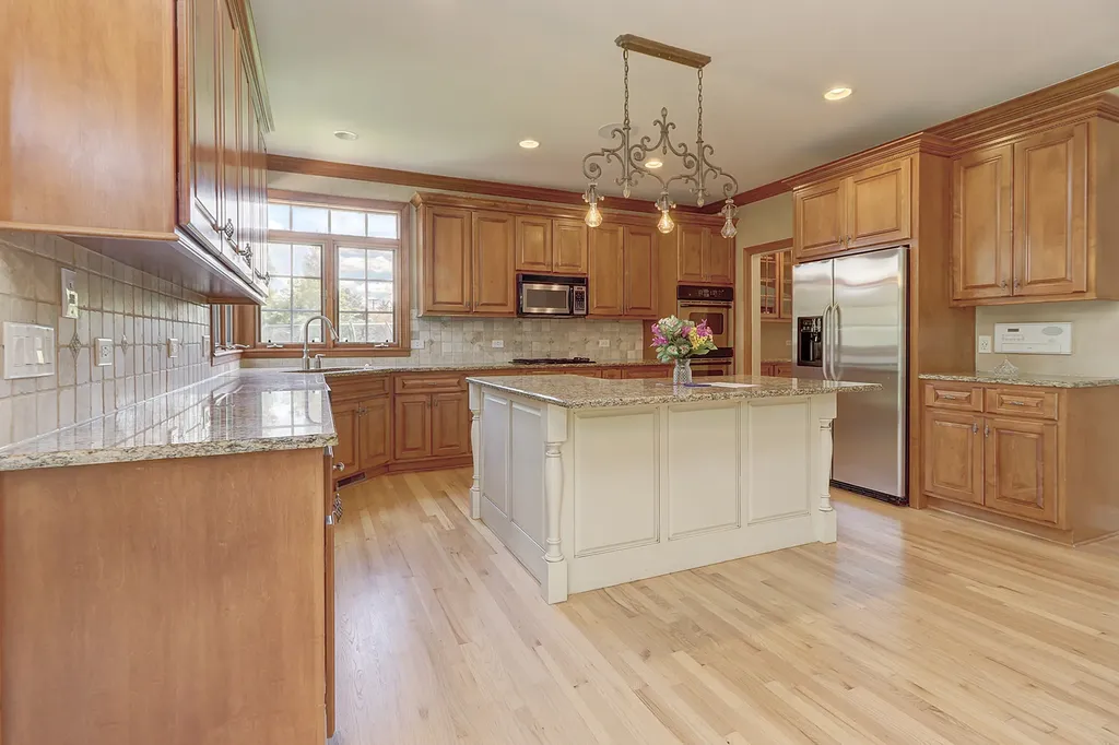 26025 Whispering Woods Circle Plainfield IL 60585