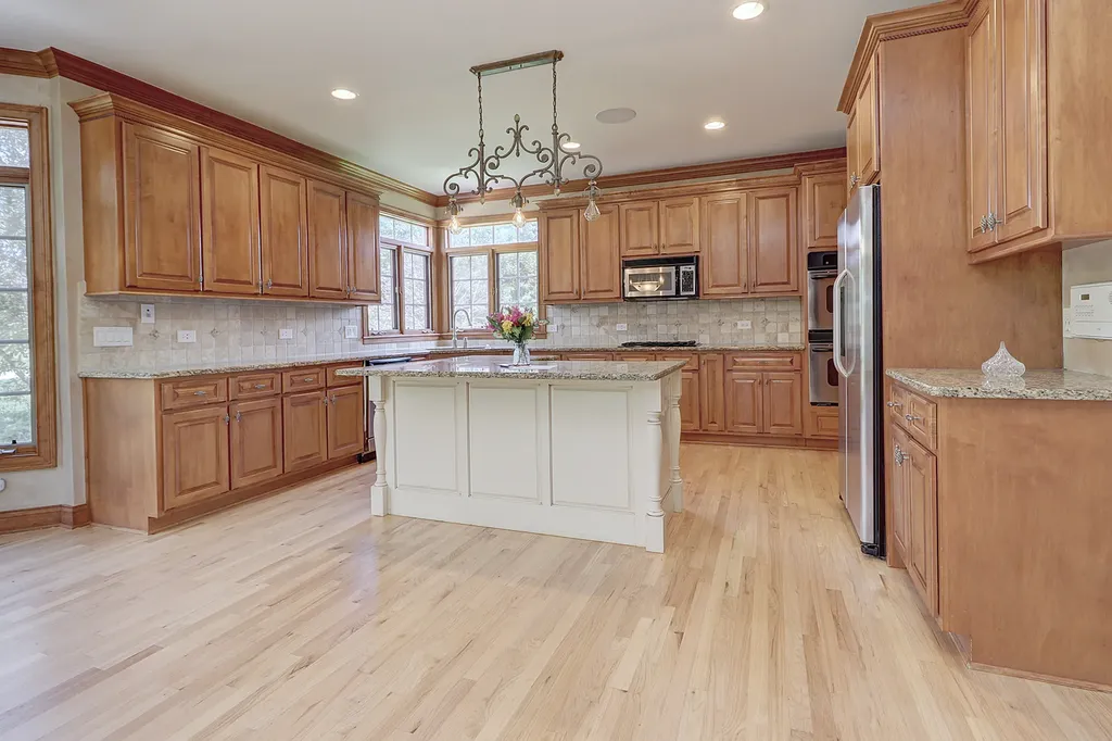 26025 Whispering Woods Circle Plainfield IL 60585