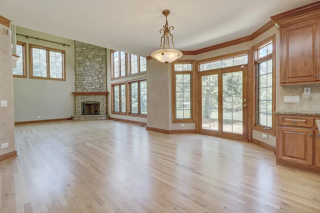 26025 Whispering Woods Circle Plainfield IL 60585
