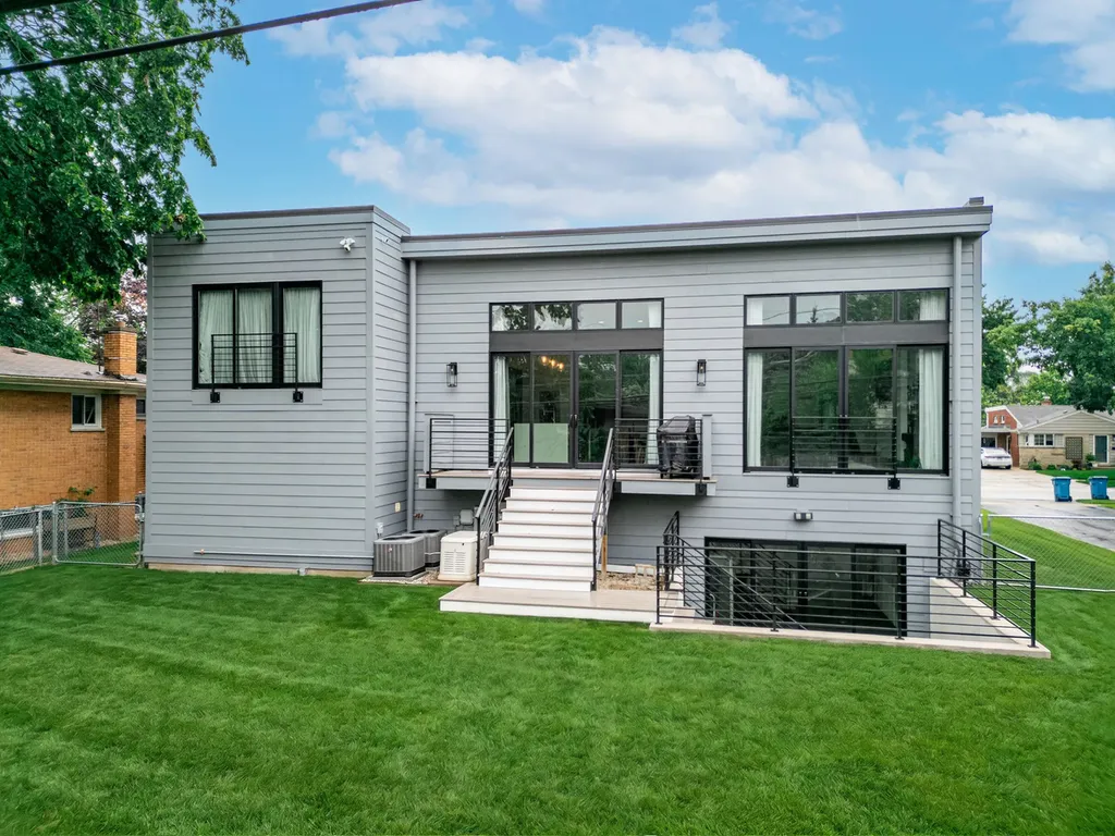 425 East Church Street Elmhurst IL 60126