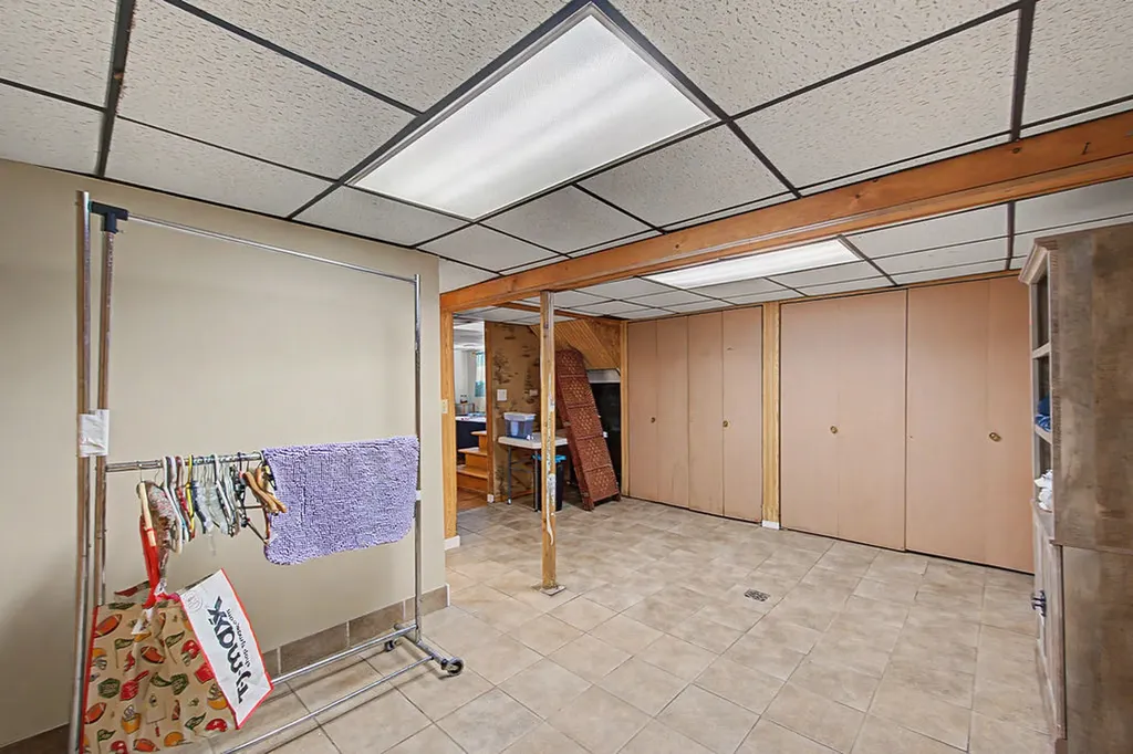 11301 South Avenue H Chicago IL 60617