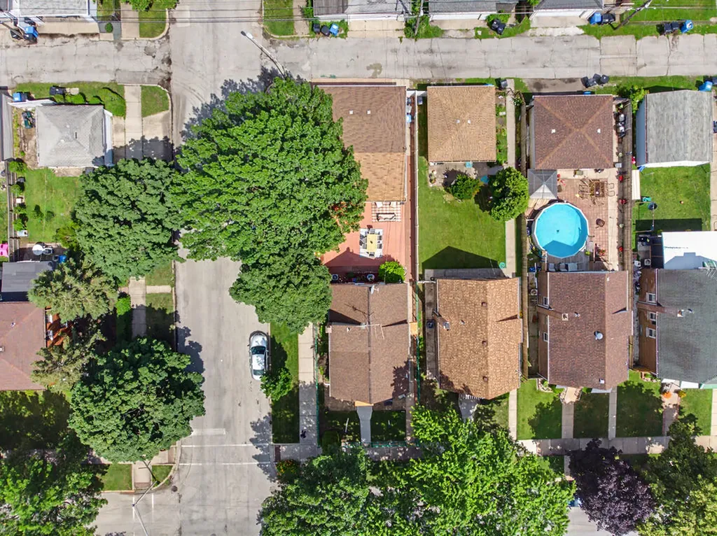 11301 South Avenue H Chicago IL 60617