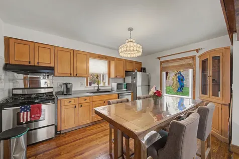 11301 South Avenue H Chicago IL 60617