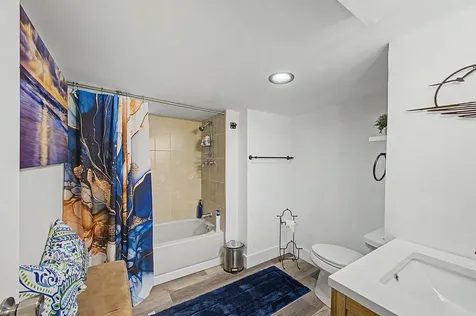11301 South Avenue H Chicago IL 60617