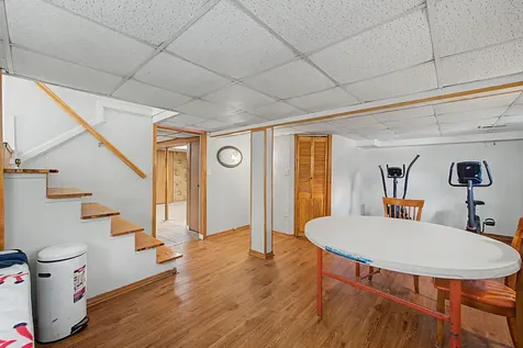 11301 South Avenue H Chicago IL 60617