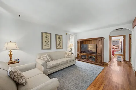 11301 South Avenue H Chicago IL 60617