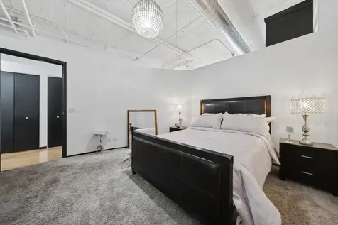 1530 South State Street Chicago IL 60605