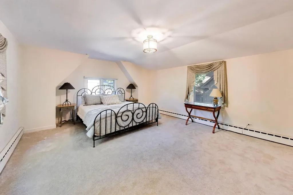 1112 South Home Avenue Park Ridge IL 60068