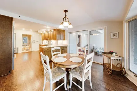 1112 South Home Avenue Park Ridge IL 60068