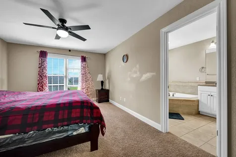 1711 Glenbridge Road Bloomington IL 61704
