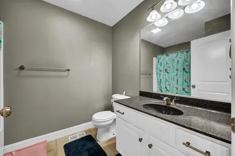 1711 Glenbridge Road Bloomington IL 61704