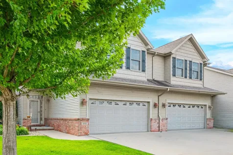 1711 Glenbridge Road Bloomington IL 61704