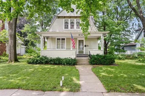 127 Alma Street Sycamore IL 60178