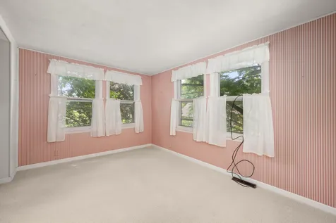 127 Alma Street Sycamore IL 60178