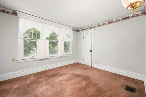 127 Alma Street Sycamore IL 60178