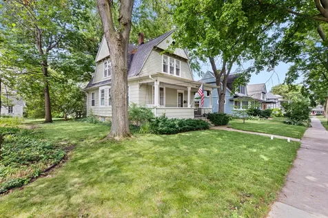127 Alma Street Sycamore IL 60178