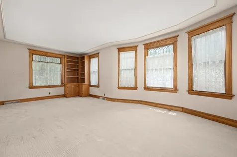 127 Alma Street Sycamore IL 60178