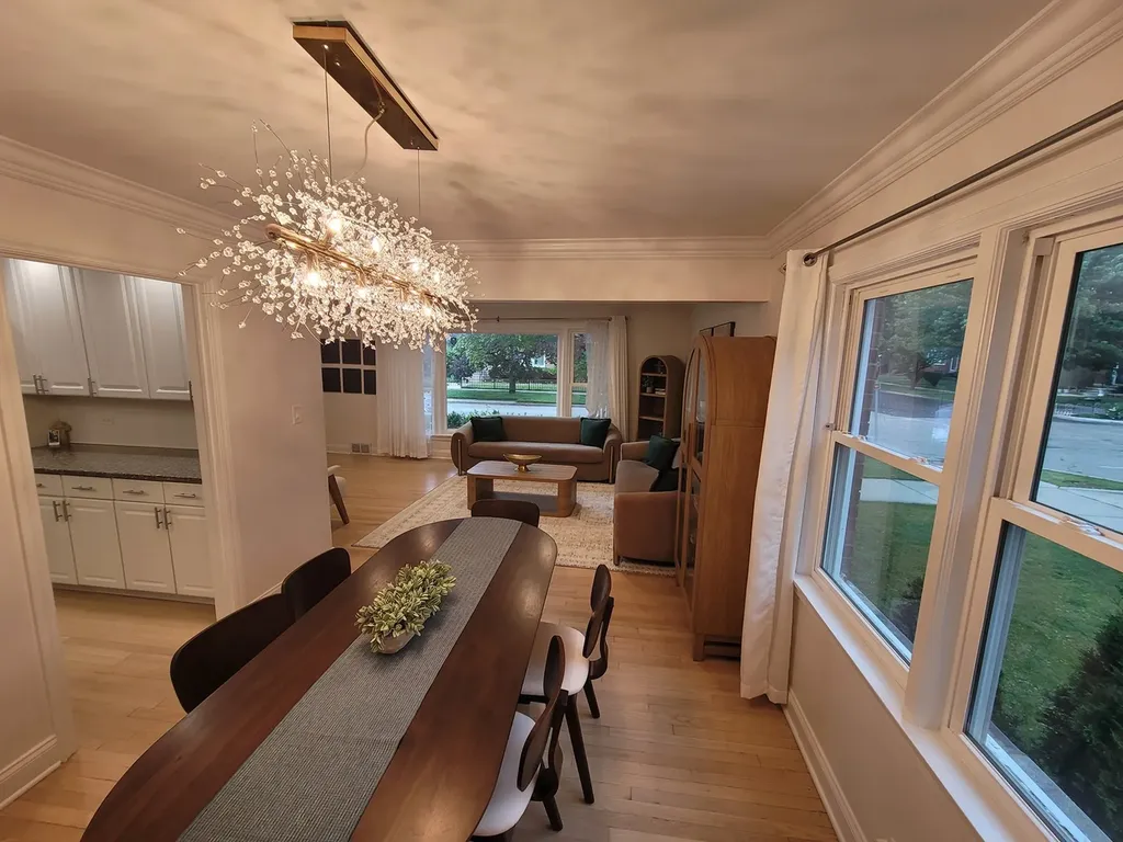 6156 North Kedvale Avenue Chicago IL 60646