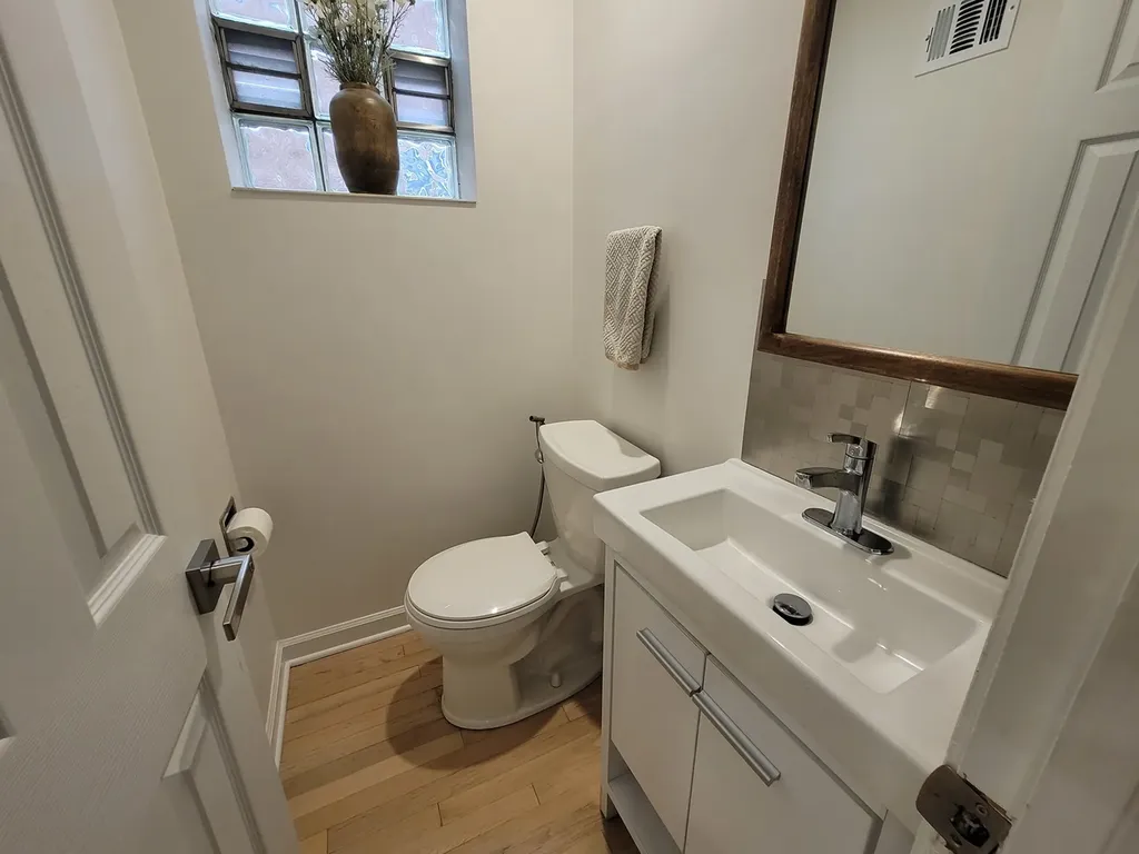 6156 North Kedvale Avenue Chicago IL 60646