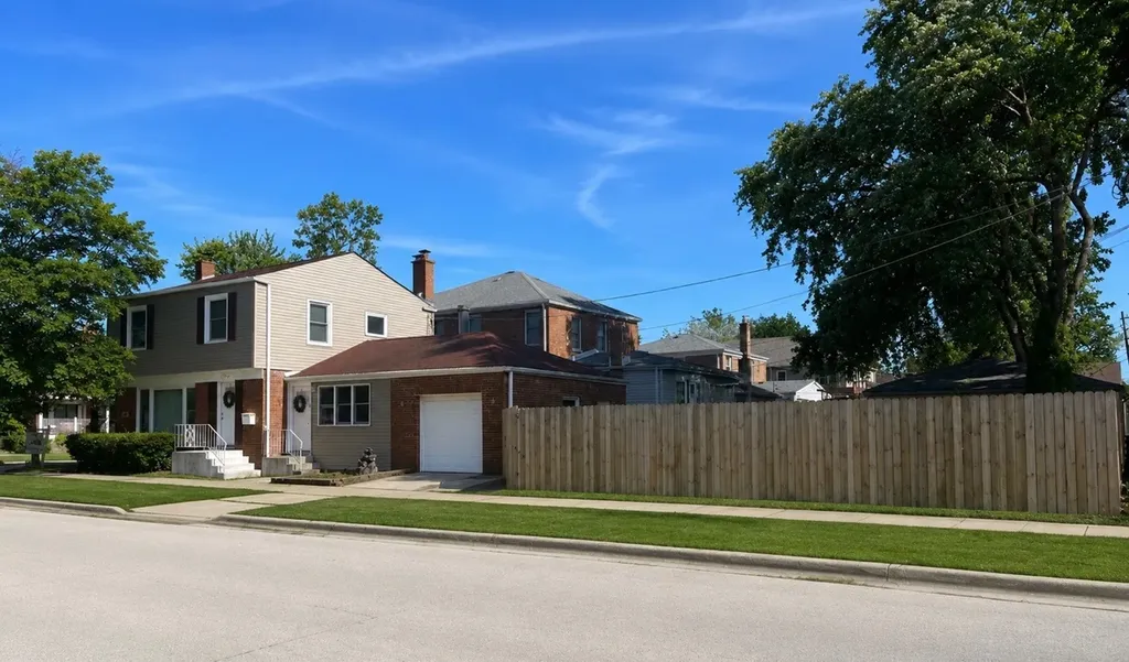 6156 North Kedvale Avenue Chicago IL 60646