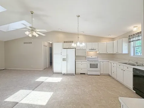 309 Maple Avenue Forreston IL 61030