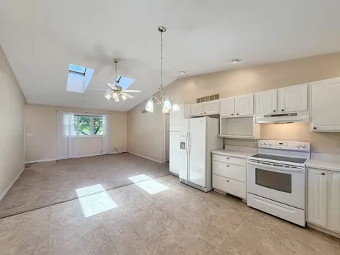 309 Maple Avenue Forreston IL 61030