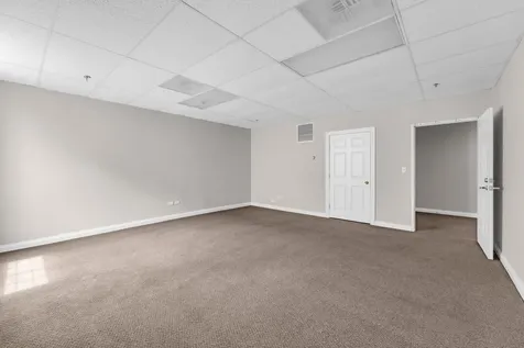 214 Main Street Woodstock IL 60098