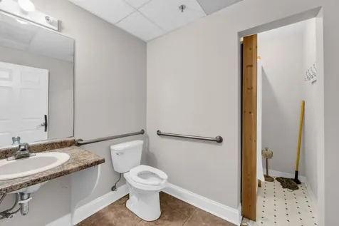 214 Main Street Woodstock IL 60098