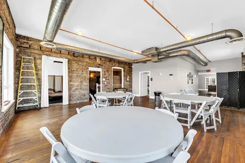 214 Main Street Woodstock IL 60098