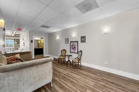 214 Main Street Woodstock IL 60098