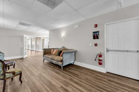 214 Main Street Woodstock IL 60098