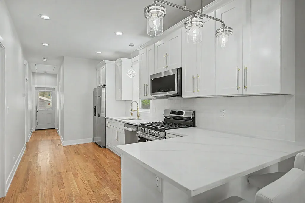 4931 West Ohio Street Chicago IL 60644