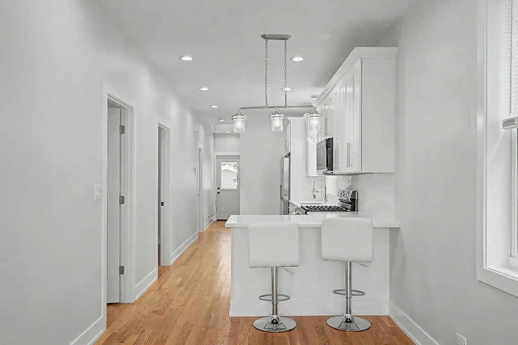 4931 West Ohio Street Chicago IL 60644