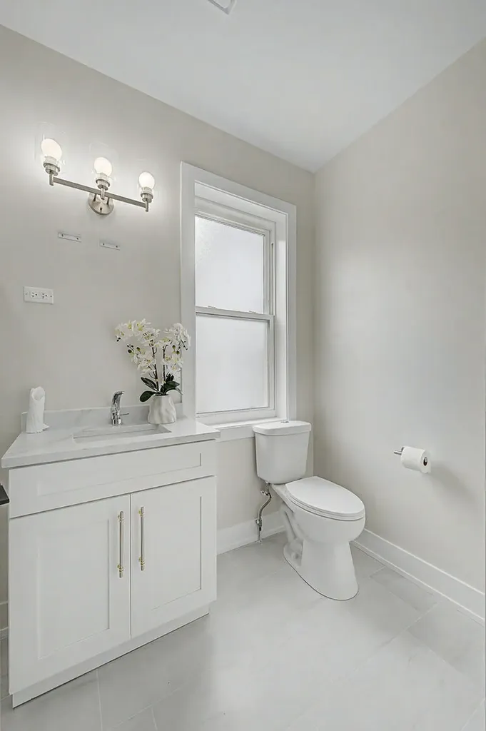 4931 West Ohio Street Chicago IL 60644