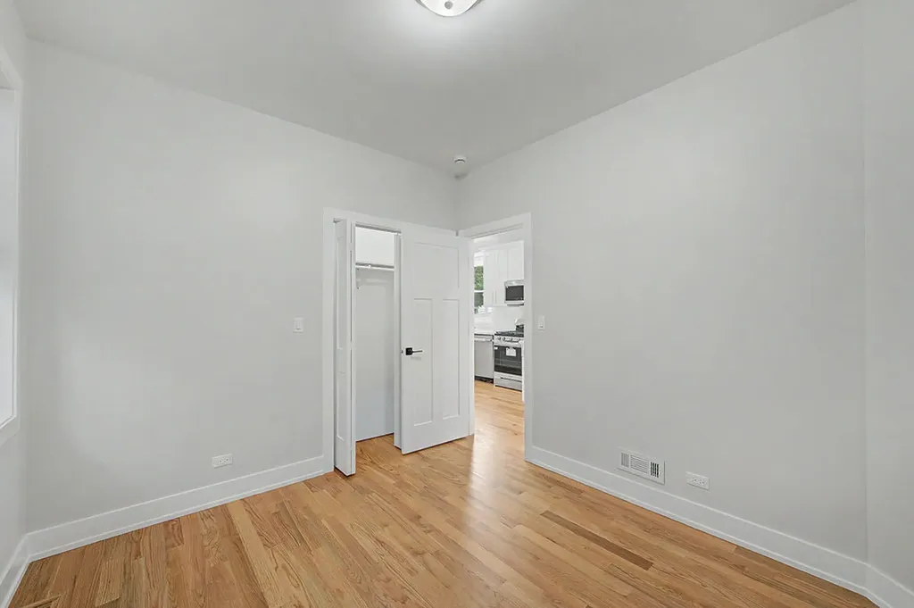 4931 West Ohio Street Chicago IL 60644