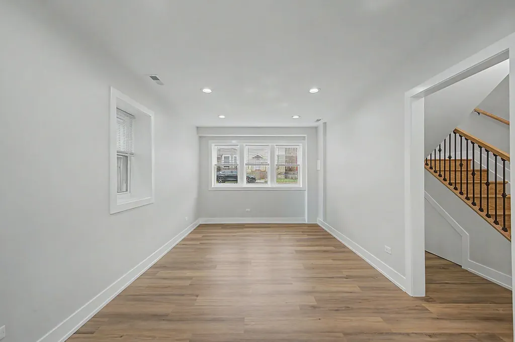4931 West Ohio Street Chicago IL 60644