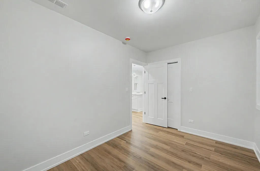 4931 West Ohio Street Chicago IL 60644