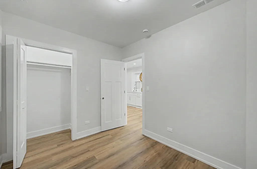 4931 West Ohio Street Chicago IL 60644