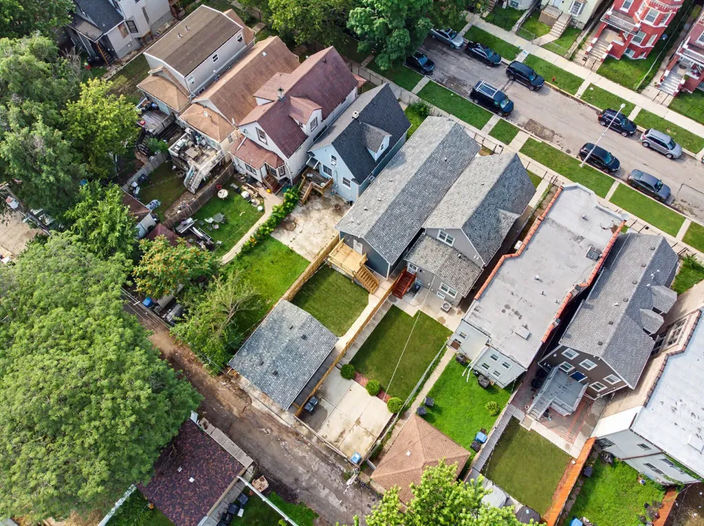 4931 West Ohio Street Chicago IL 60644