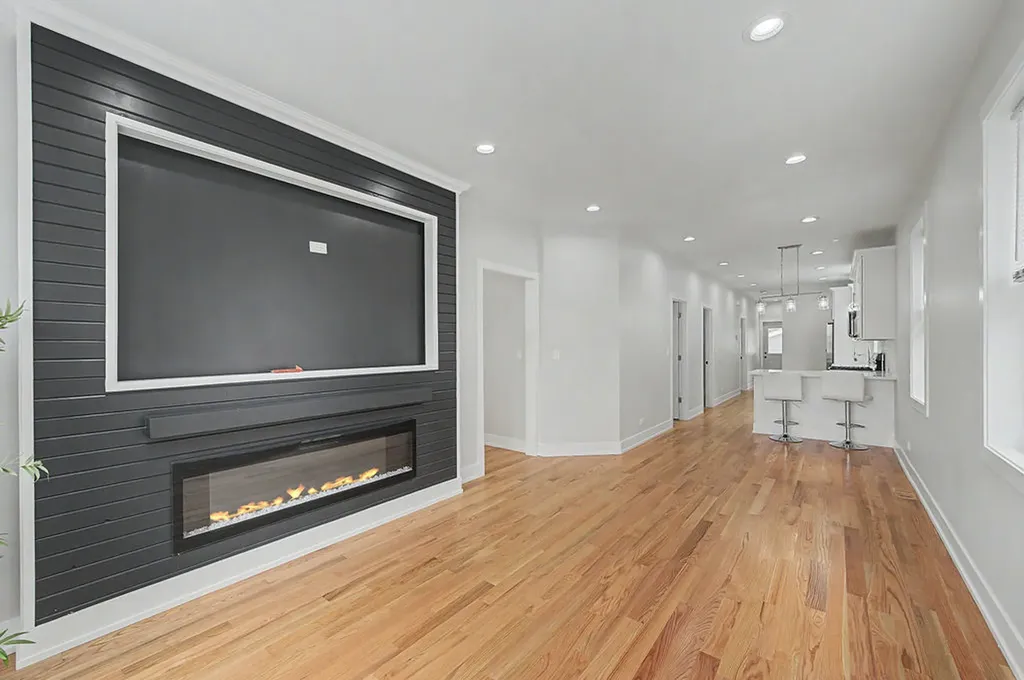 4931 West Ohio Street Chicago IL 60644